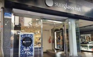 Sunglass Hut