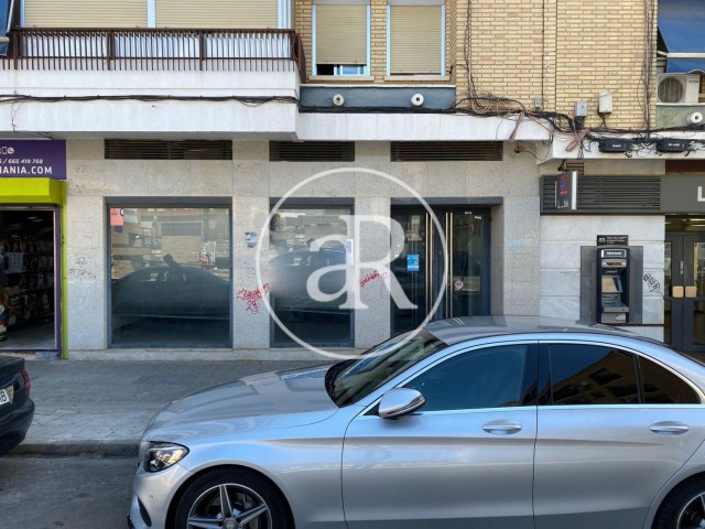 Retail space for rent in Parla